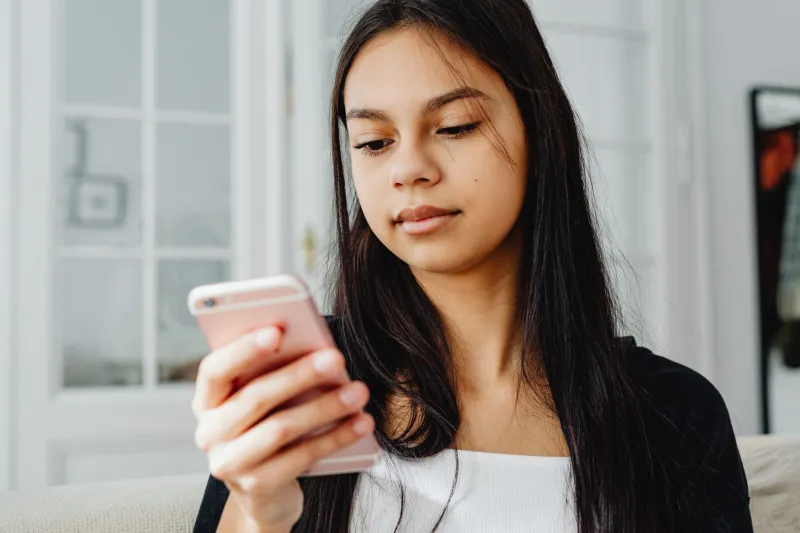 Stanning With an Exit Strategy: How Gen Z Built Emotional Contracts Before the Betrayal Even Happens
